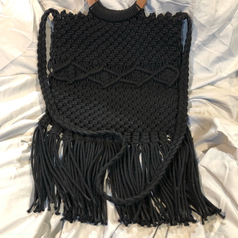 Danielle Nicole Black Fringe Macrame Crossbody Ba… - image 4